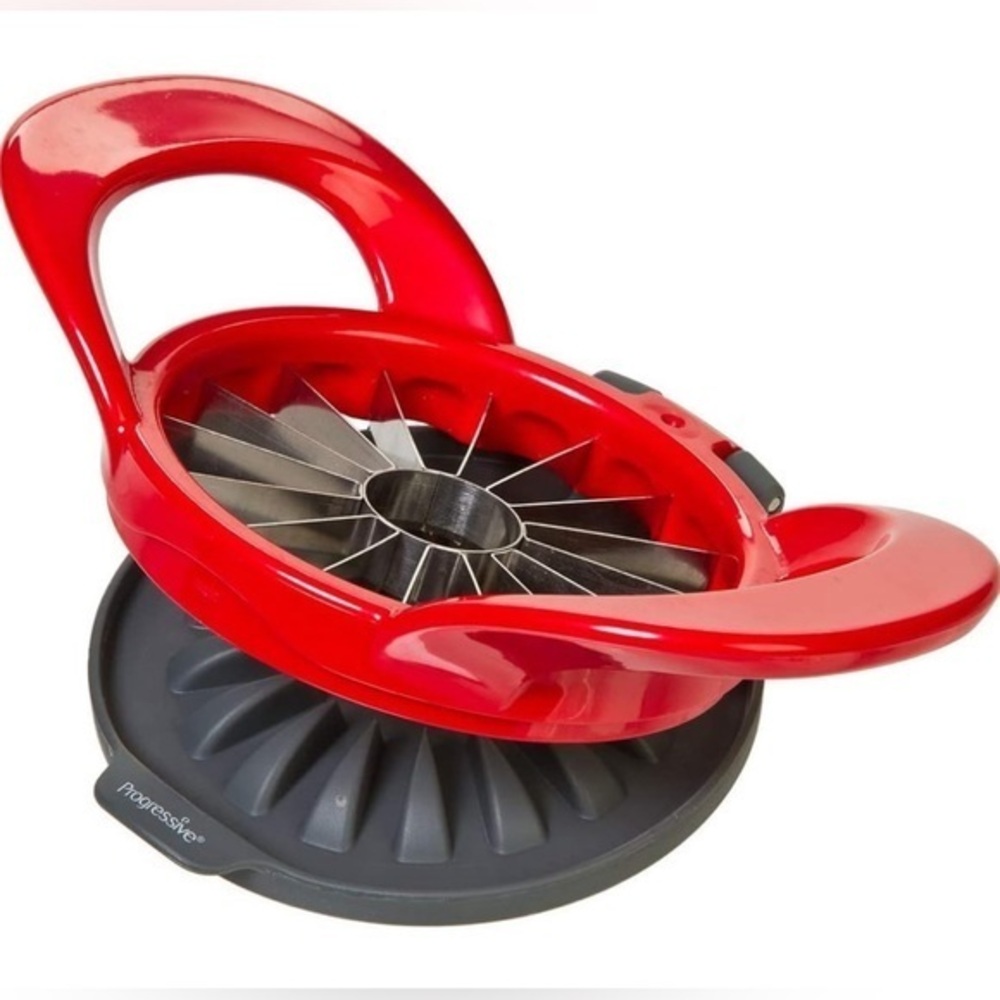 PrepWorks by Progressive 16-Section Apple Slicer with Safety Cover, Red/Gray